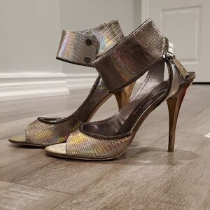 Guess By Marciano Holographic Heels